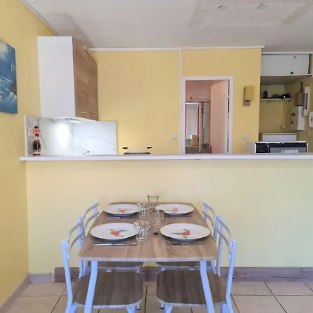 2 Pieces Cap D 'agde Ct150-e205 Apartmán